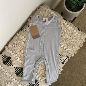 KYTE BABY SLEEVELESS ROMPER IN STORM GRAY SIZE 3-6 mo